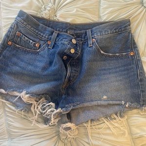 Levi shorts womens 28 high rise